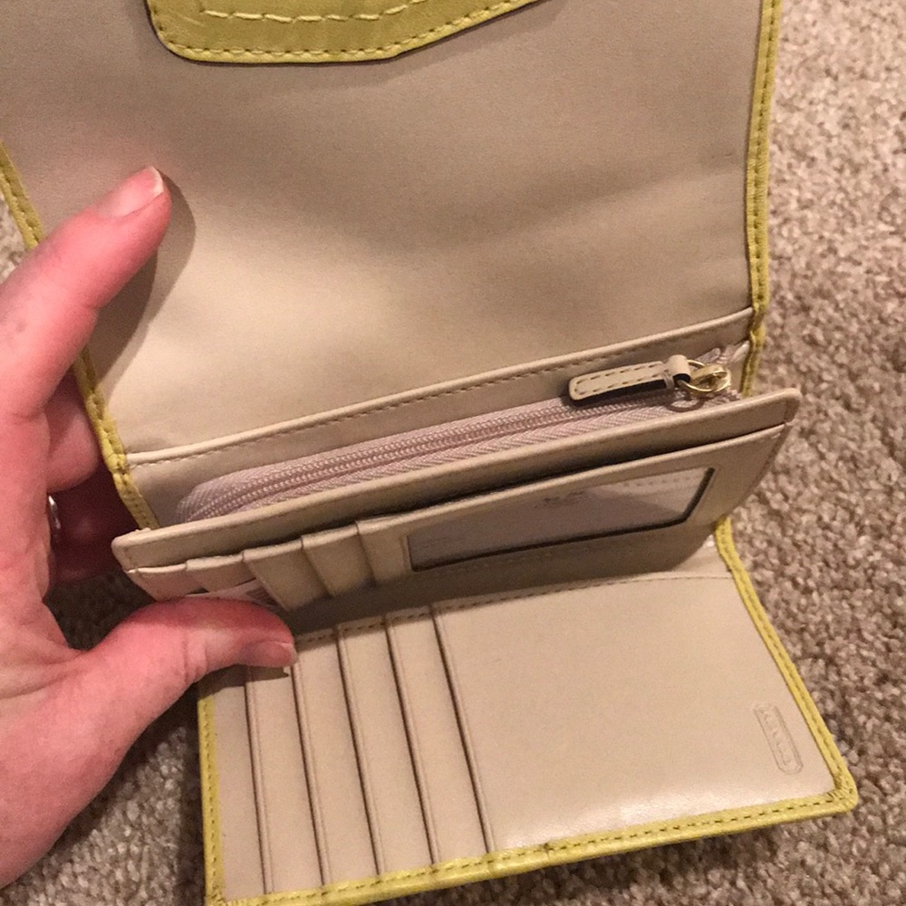 Authentic Coach Wallet - Picture 4 of 4